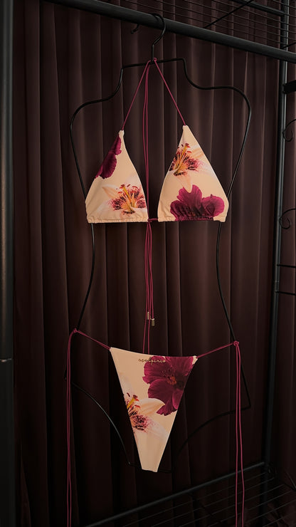 LILY ROMANCE THONG